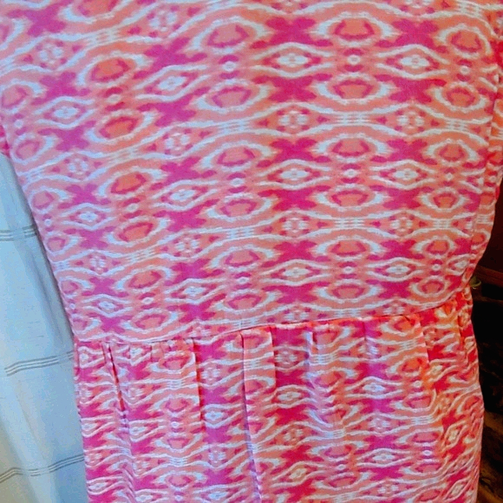 Fred David Pink Pattern Sleeveless Blouse - Picture 3 of 5